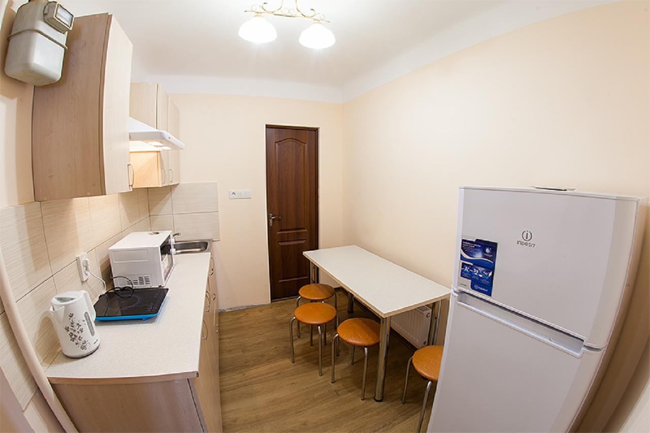 в центрі на вулиці вірменській 12 є дві спальні двуспальні ліжка Apartment